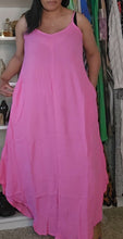 Load image into Gallery viewer, Maxi Dress w/ Pockets
